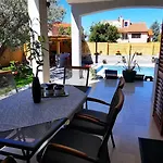 Apartmán Olive Tree Garden&poll View 4 2, 130 M2 With Tiki Bar *