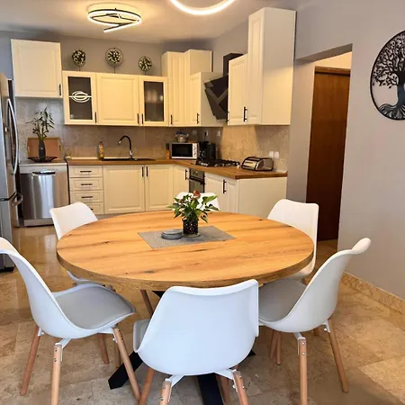 Apartmán Olive Tree Garden&poll View 4 2, 130 M2 With Tiki Bar *