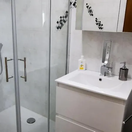 Olive Tree Garden&poll View 4 2, 130 M2 With Tiki Bar