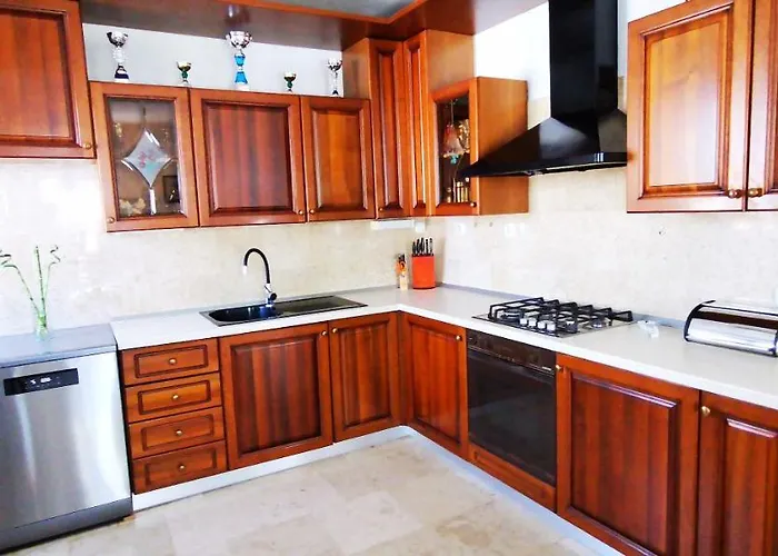 Olive Tree Garden&poll View 4 2, 130 M2 With Tiki Bar Apartmán *